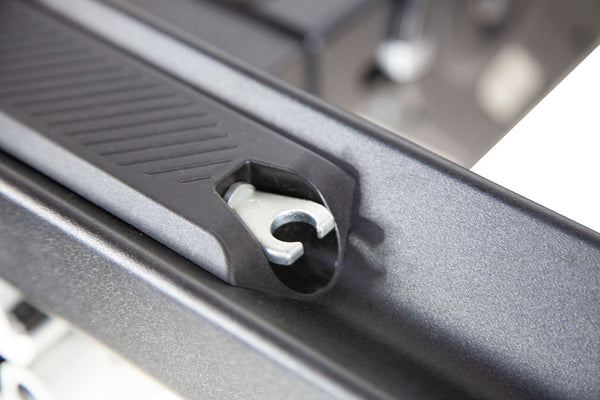 Saris MHS DUO Tray — cable lock port for securing bikes to rack