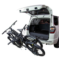Saris SuperClamp HD — wheel cradle close-up