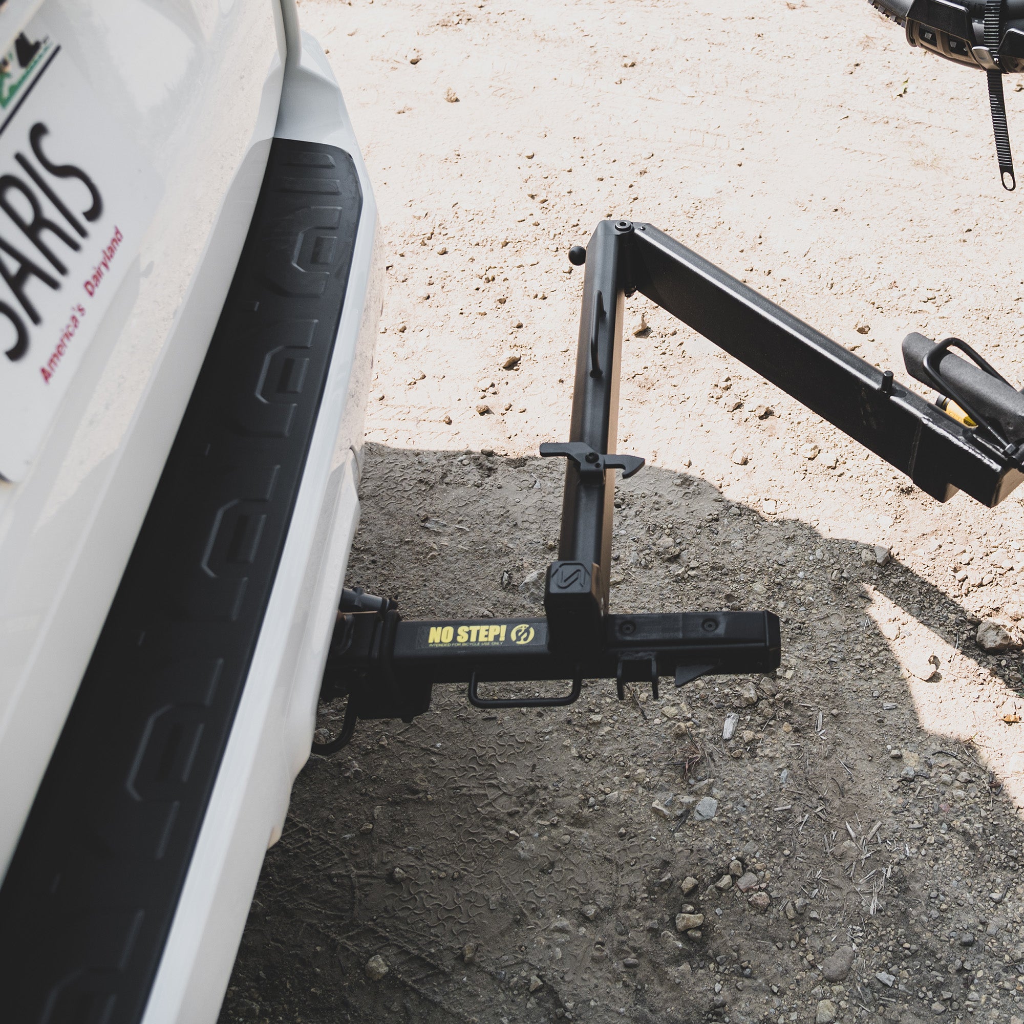 Saris hitch bike rack anti wobble bolt tightening diagram