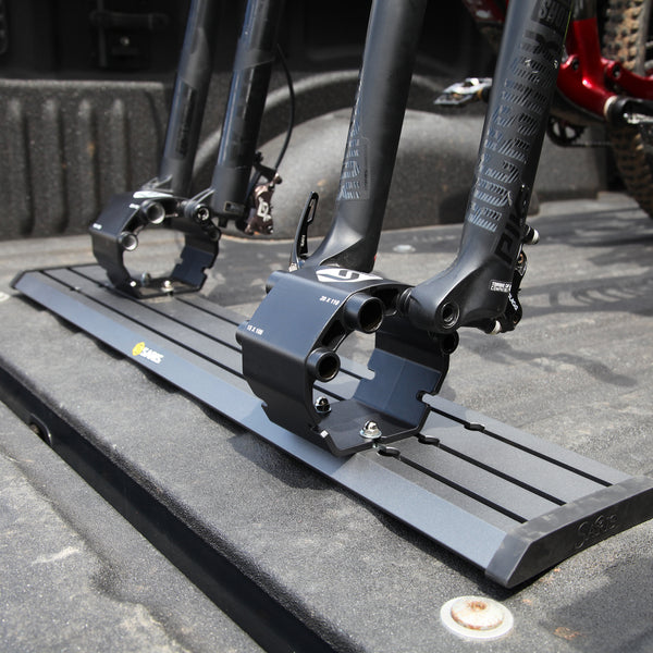 Support vélo intérieur SARIS Traps pour 1 vélo à fixer par la fourche axe  9mm - Vélo 9